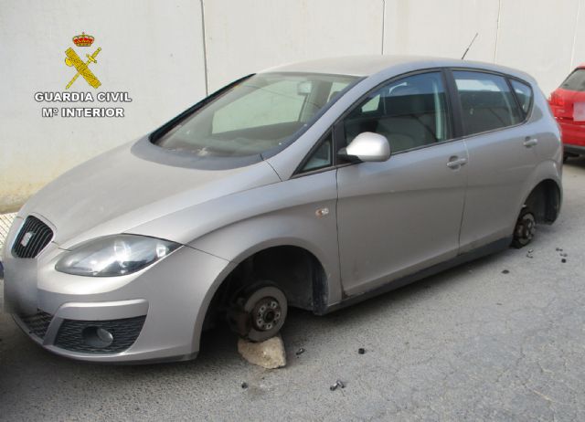 La Guardia Civil desarticula un grupo criminal al que atribuye 24 robos y hurtos en el interior de vehículos - 4, Foto 4