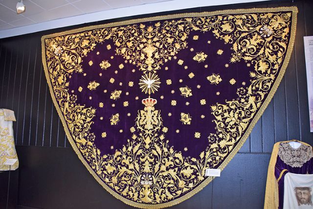 Procesiones Sevilla . La muestra que conmemora el cincuentenario de la Coronación de la Virgen de la Soledad de Gerena, abrió al público y se extenderá hasta el próximo 5 de mayo - 3, Foto 3