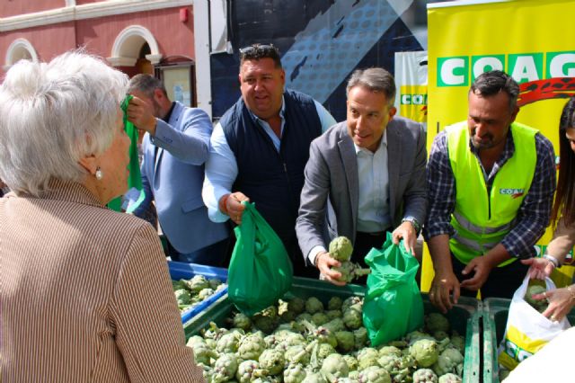El alcalde reivindica a los agricultores lorquinos como auténtica Marca Espa&ntilde;a porque crean empleo y producen los alimentos más seguros y de mayor calidad de todo el mundo - 5, Foto 5