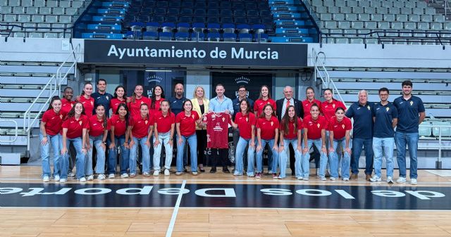El Ayuntamiento de Murcia reconoce al Real Murcia Femenino tras conseguir el ascenso a Segunda RFEF - 3, Foto 3