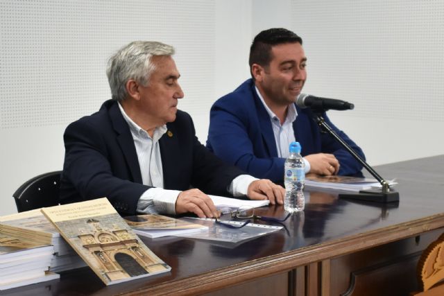 El cronista oficial Ricardo Montes presenta un libro que ahonda en las raíces conquenses de los fundadores de Las Torres de Cotillas - 3, Foto 3