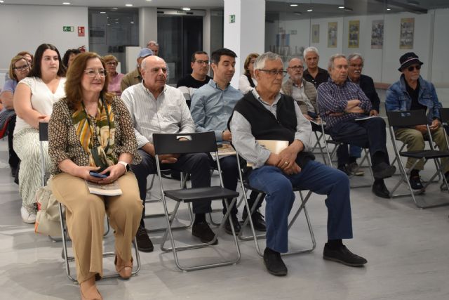 El cronista oficial Ricardo Montes presenta un libro que ahonda en las raíces conquenses de los fundadores de Las Torres de Cotillas - 5, Foto 5