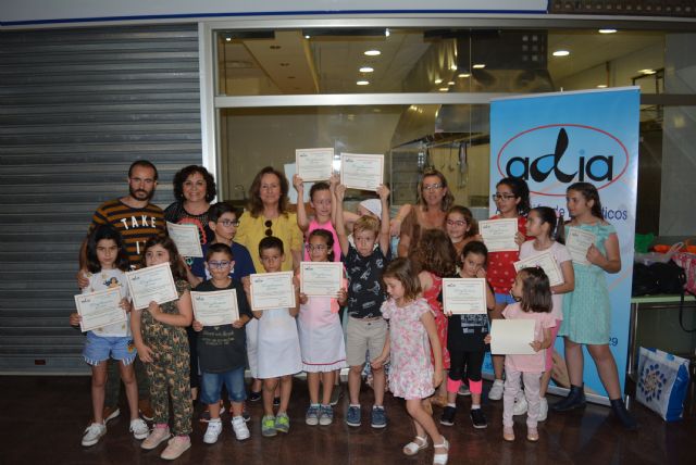 Una veintena de niños participan en el curso de Cocina Dietética de ADIA - 1, Foto 1