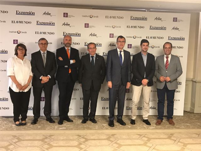 Ballesta propone un decálogo para mejorar la eficiencia de los servicios municipales en el foro nacional sobre administración local - 4, Foto 4