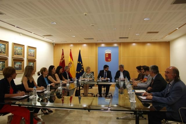 López Miras anuncia a la Mesa de Apoyo al Tercer Sector que este miércoles se aprobará el Reglamento de la Renta Básica de Inserción - 1, Foto 1