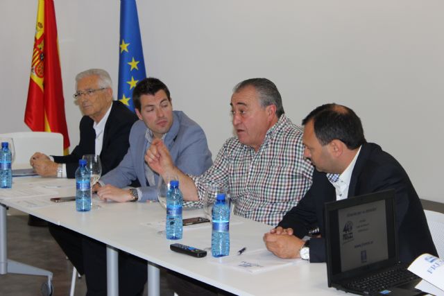 ElAyuntamiento de Cehegín yla FREMMmantienen un encuentro con empresarios del municipio en el Centro de Promoción Económica - 5, Foto 5