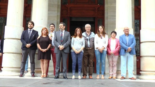 El Ayuntamiento de Cartagena se solidariza con las victimas de la violencia de genero - 1, Foto 1