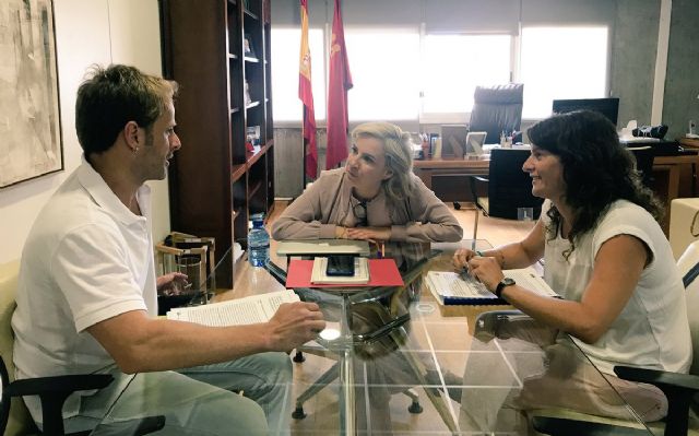 Primer encuentro de AIDMUR con la nueva Consejera de Educación - 1, Foto 1