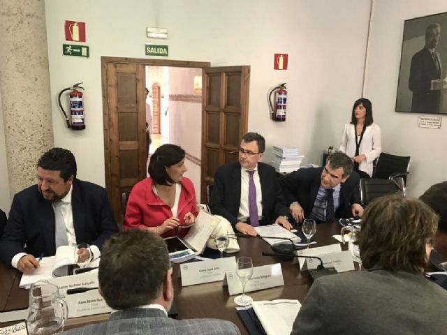 La equiparación salarial de policías y guardias civiles, en la FEMP - 1, Foto 1