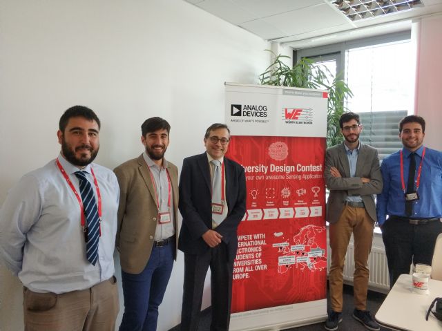 Un exmiembro de UPCT Maker diseña auriculares que detectan la otitis y adaptan el volumen al ruido exterior - 2, Foto 2