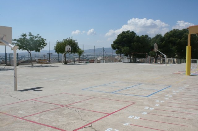 The technical project is approved to cover the sports track and complementary works in the CEIP "San Jos, Foto 3
