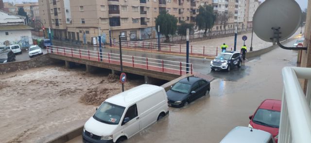 Reverte: Los vecinos de la calle El Rubial y alrededores necesitan una solución a los problemas que sufren cada vez que aumenta el caudal de la rambla - 1, Foto 1