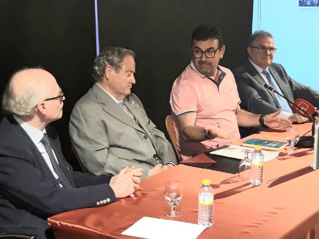 El alcalde preside la presentación del libro Un raro e inédito epistolario de Camilo José Cela y Antonio Pérez Gómez - 1, Foto 1