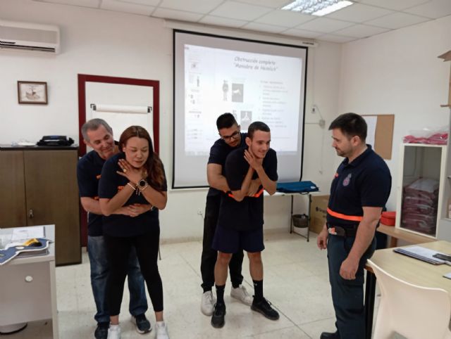 Los nuevos aspirantes se forman para ingresar en el cuerpo de Protección Civil - 3, Foto 3