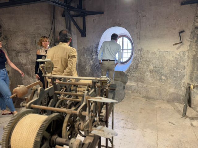 El alcalde invita a tocar el cielo de Lorca durante el puente del Día de la Región visitando la Torre Campanario de la antigua colegiata de San Patricio - 2, Foto 2