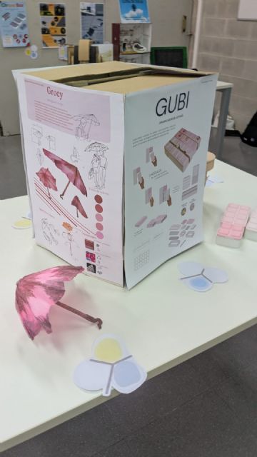 Un dispositivo para entrenar y generar energía, una bolsa plegable y un paraguas con forma de hongo, mejores prototipos del concurso de Diseño Industrial - 4, Foto 4