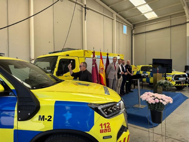 El alcalde Fulgencio Gil preside la ofrenda floral a Santa María Auxiliadora, patrona del Servicio Municipal de Emergencias, en la jornada organizada con motivo de la efeméride - 3, Foto 3