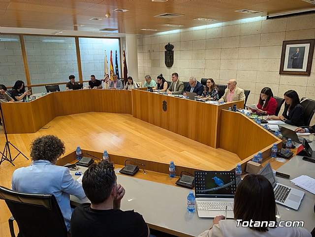 PP y Vox dan a luz a unos Presupuestos que recortan la inversión en la Red de Aguas y que atacan a los más vulnerables - 2, Foto 2