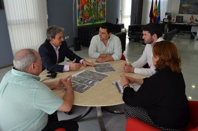 El alcalde aborda con el director general de Carreteras la mejora de las carreteras regionales en el municipio - 1, Foto 1