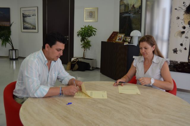 El Ayuntamiento renueva su apoyo económico a la Banda Sinfónica de San Javier - 1, Foto 1