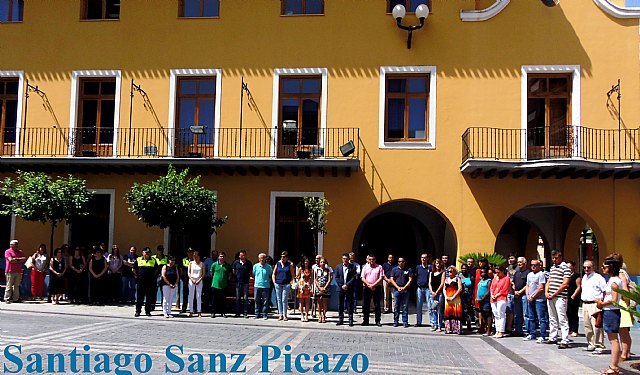 Alcantarilla también se manifestó para condenar los atentados de ayer en el aeropuerto de Estambul - 4, Foto 4