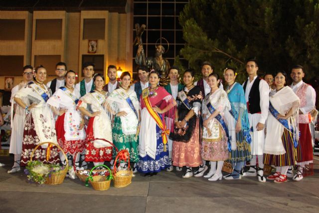 Cientos de pinatarenses honran a San Pedro Apóstol en la tradicional ofrenda de frutos - 5, Foto 5