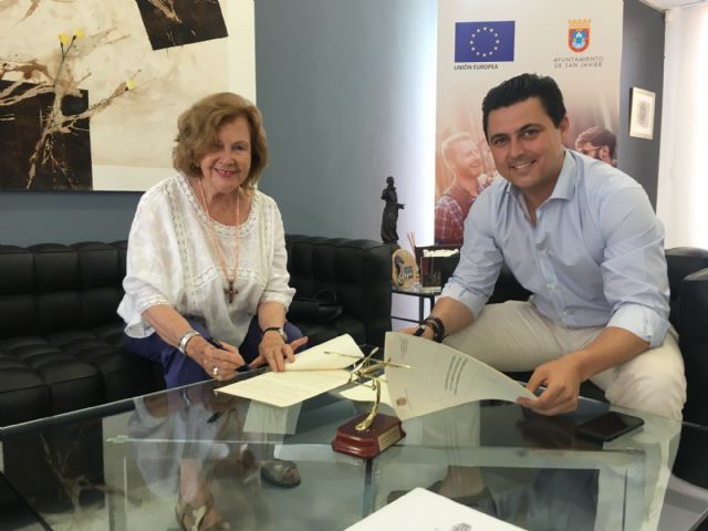 El Ayuntamiento de San Javier renueva convenio de colaboración con la Coral Stella Maris Björk - 1, Foto 1