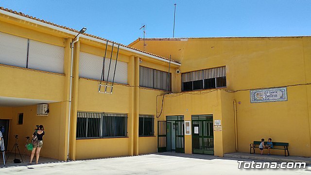 Video-denuncia del AMPA del Colegio Comarcal Deitania sobre deficiencias en las instalaciones del centro así como la presencia de cucarachas, Foto 1
