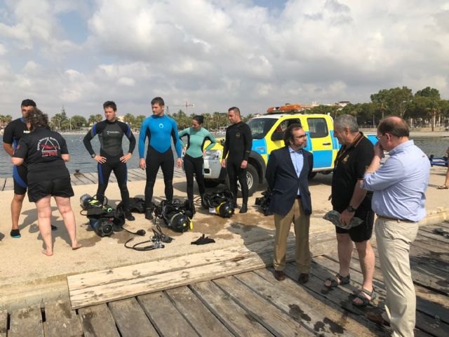 La Comunidad colabora con la Policía Nacional en un curso de formación para actuar en emergencias en el medio acuático - 1, Foto 1