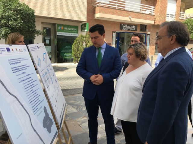 El consejero de Fomento y el alcalde de San Javier presentan las obras de mejora de accesibilidad y continuidad del carril bici en 1,5km de la Gran Vía - 1, Foto 1