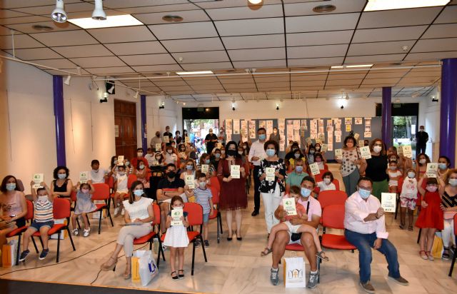 Los niños de Caravaca recordaron las fiestas patronales en dibujos, poesías y narraciones bajo el lema 'Este año las vivimos en el corazón' - 2, Foto 2