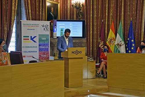 El Ayuntamiento de Sevilla ha sido escenario de la presentación oficial de Entreapp, una aplicación turística de la ciudad de Sevilla para Android - 2, Foto 2