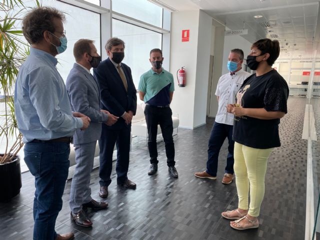 La Concejalía de Comercio se reúne con el nuevo Director General en el Consistorio - 2, Foto 2