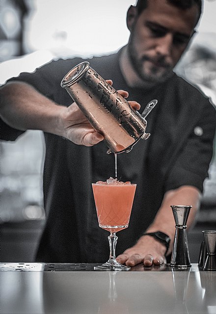 Este verano se firmarán 1,24 millones de contratos en España, de los cuales 136.200 estarán vinculados a la campaña de rebajas - 1, Foto 1