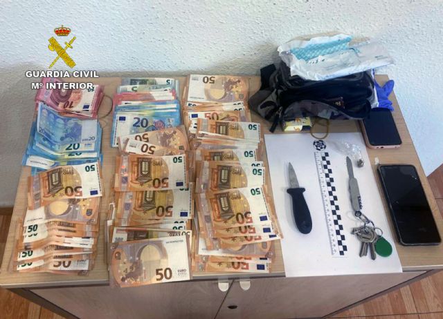 La Guardia Civil esclarece un robo con violencia en una empresa de Abarán - 3, Foto 3
