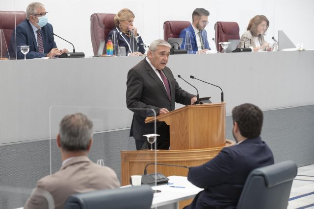 El grupo parlamentario liberal contrapone las medidas del Ejecutivo regional con el “ataque constante” a la Región por parte de Sánchez - 2, Foto 2