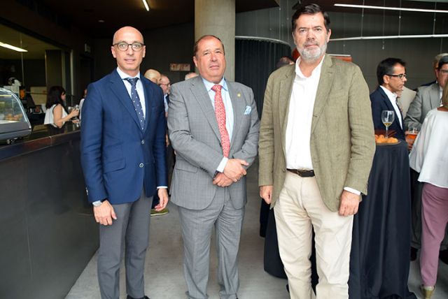 Raúl López Maldonado releva a Beltrán Calvo Borrego como presidente de los empresarios de Cartuja - 3, Foto 3