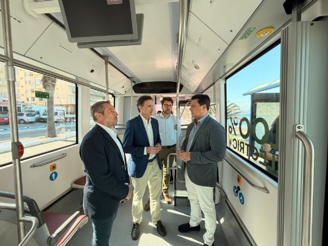 La Comunidad mejora este verano el transporte público en La Manga con más autobuses eléctricos y el pago con tarjeta - 2, Foto 2