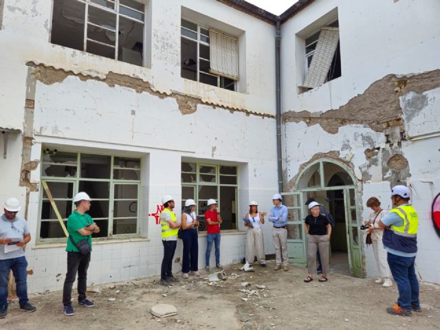 El Ayuntamiento impulsa el futuro Centro Municipal para la Biblioteca de El Palmar con una visita técnica de empresas licitadoras - 2, Foto 2