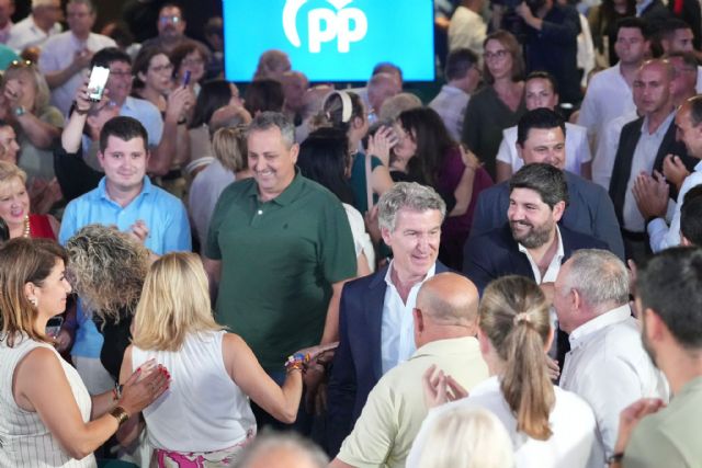 López Miras: “Con Feijóo en la Moncloa tendremos un presidente comprometido con las reivindicaciones de la Región y que nos va a tratar con justicia e igualdad” - 3, Foto 3