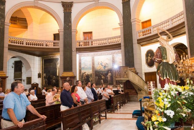 Hostecar honra a Santa Marta con una misa y ofrenda floral - 4, Foto 4