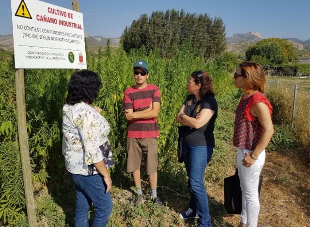 Agricultura visita en el Noroeste dos explotaciones de jóvenes agricultores beneficiarios de las ayudas del Programa de Desarrollo Rural - 1, Foto 1