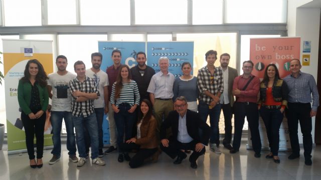 Un proyecto europeo enseña a medio centenar de docentes y agentes de empleo las claves para detectar el talento emprendedor - 1, Foto 1