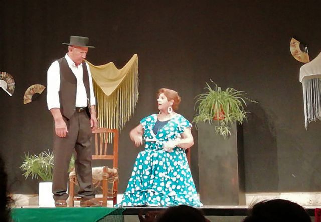 Intépretes de todas las edades se suben al escenario de la mano del grupo Tejuba - 4, Foto 4