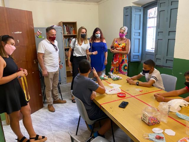 El Programa 13-17 encara la recta final tras atender a más de un centenar de adolescentes vulnerables repartidos en 10 grupos de trabajo - 1, Foto 1