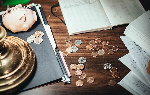 Servicios empresariales, sector más afectado por el retraso en los pagos según un estudio de Intrum - 1, Foto 1