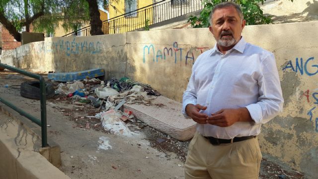 El PP exige una intervención integral de limpieza, desinfección y mantenimiento en los barrios altos ante la lamentable imagen que presentan desde hace meses - 4, Foto 4