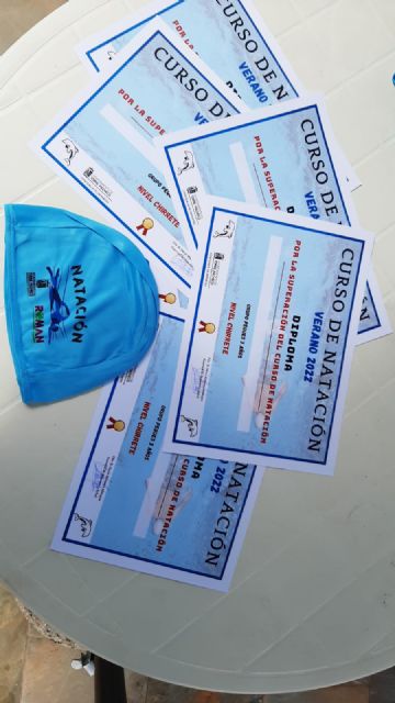 Clausura y entrega de diplomas de los cursos de natación programados por la concejalía de Deportes - 1, Foto 1