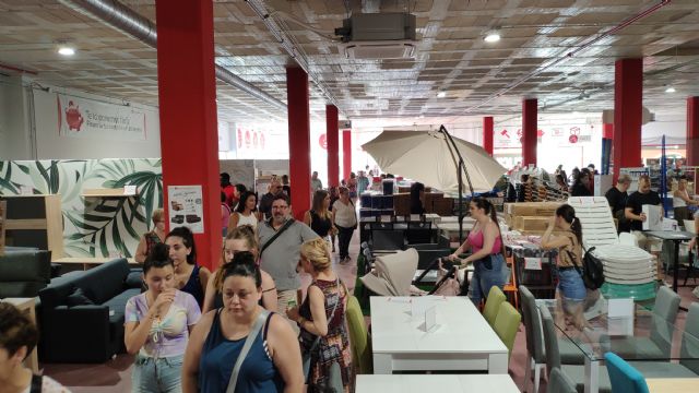 Muebles a un 1€ y regalo de una sombrilla - 2, Foto 2