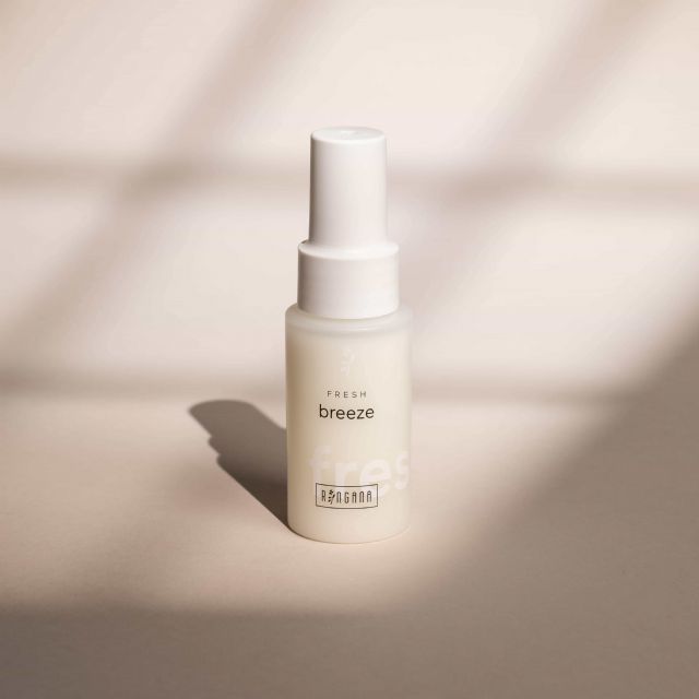 El FRESH breeze: La nueva bruma refrescante de RINGANA con triple ácido hialurónico que hidrata, protege y revitaliza la piel al instante - 1, Foto 1